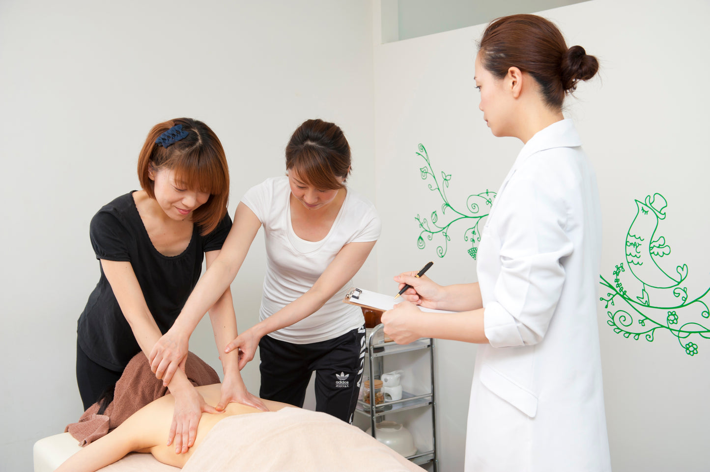JAMの教室に来校されて実技講習受講されませんか？講師から直接指導！生徒さん同士での実技練習！✨手ぶら/フレックス✨